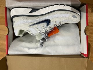 Nike P-6000 Blancas y Azules Hombre