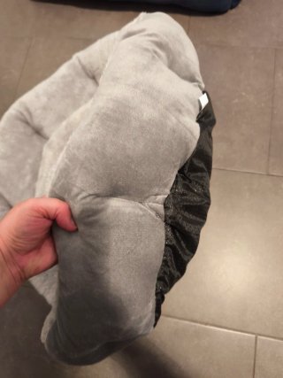Cama para perro o gato gris