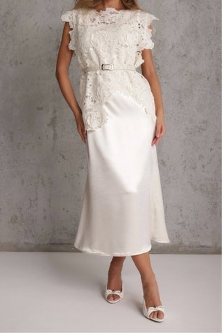 Vestido de encaje blanco para boda/ceremonia