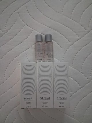 Neceser Sensai Blanco + Muestras