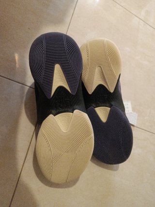 Adidas D.O.N Issue 7 negras