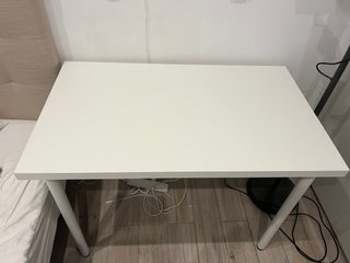 Conjunto escritorio y silla IKEA blanco