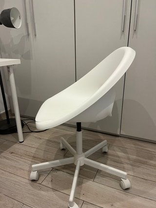 Conjunto escritorio y silla IKEA blanco