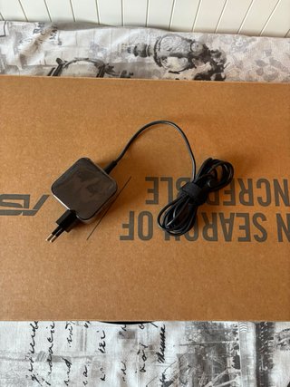 Portátil ASUS VivoBook F1500E i3 Plata