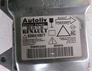 Centralita airbag 8200410977 renault laguna 111872