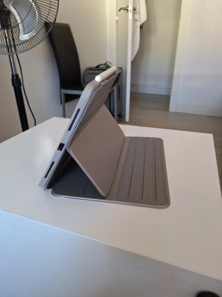 Funda ESR Shift Magnetic Case iPad Pro 11