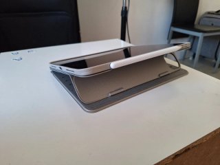 Funda ESR Shift Magnetic Case iPad Pro 11