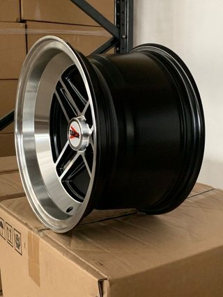 2X targa en 8x13 4x98 ET 0 clásica black