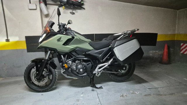 Honda NC750X DCT Verde