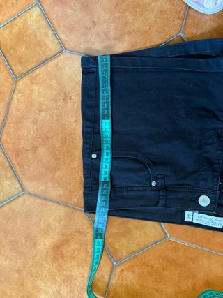 Pantaloncini neri