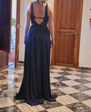 Vestido de fiesta azul con lentejuelas