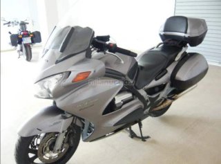 Moto turismo carretera
