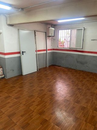 Local comercial en venta en El Coll en Barcelona