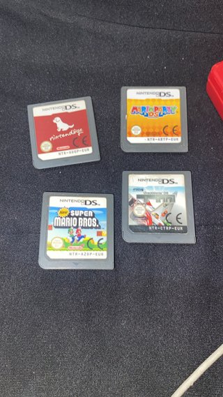 Nintendo DSi Rosso