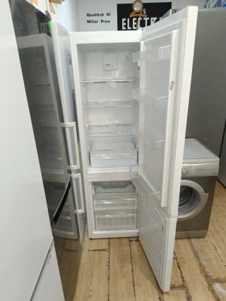 Lavadora Balay y Nevera Svan garantía transporte