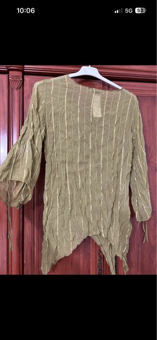 Blusa verde con destellos , Talla Única