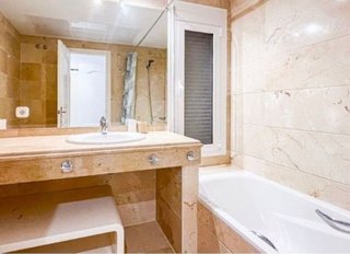 Piso en alquiler en Los Naranjos - Las Brisas en Marbella