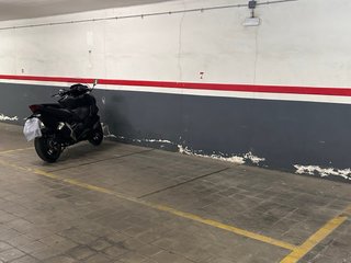 Alquiler de plaza de parking para moto.