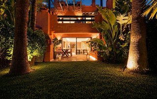 Casa adosada en alquiler en Lomas de Marbella Club - Puente Romano en Marbella