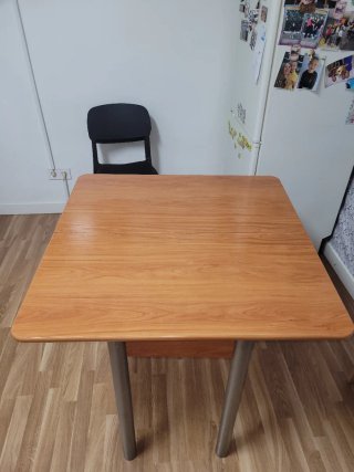 Mesa de cocina madera y metal
