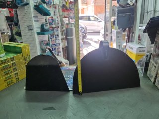 Azada y raedera albañil