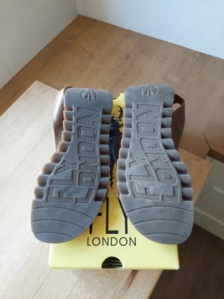 Sandalias Fly London Beige/Marrón Hebilla