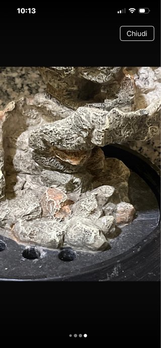 Fontana da interno con sfera