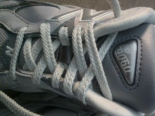 Zapatillas New Balance 9060 Gris/Plata UNISEX