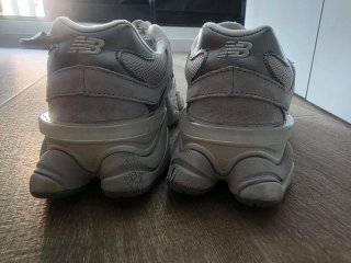 Zapatillas New Balance 9060 Gris/Plata UNISEX