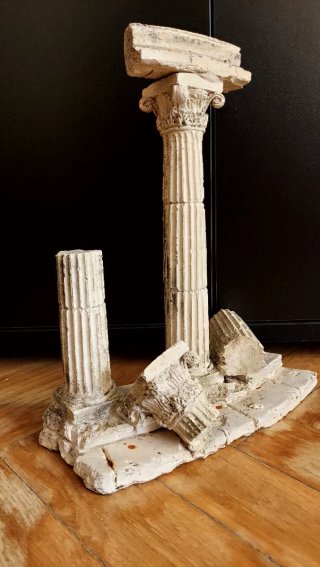 Decoración acuario pecera ruina Romana.