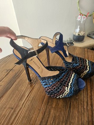 Zapatos de tacón negros talla 38