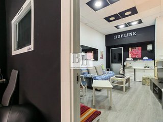 Local comercial en venta en Parque Ayala - Jardín de la Abadía - Huelín en Málaga