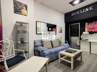Local comercial en venta en Parque Ayala - Jardín de la Abadía - Huelín en Málaga