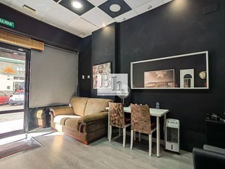 Local comercial en venta en Parque Ayala - Jardín de la Abadía - Huelín en Málaga