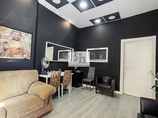 Local comercial en venta en Parque Ayala - Jardín de la Abadía - Huelín en Málaga