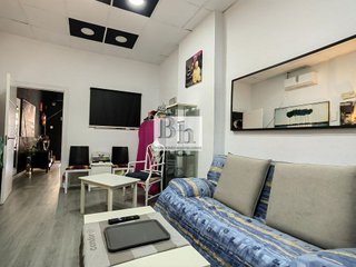 Local comercial en venta en Parque Ayala - Jardín de la Abadía - Huelín en Málaga