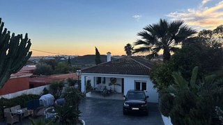 Chalet en venta en La Cala Golf - Lagar Martell en Mijas