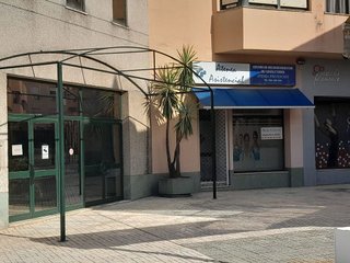 Local comercial en alquiler en Parque Alcosa - Jardines del Edén en Sevilla