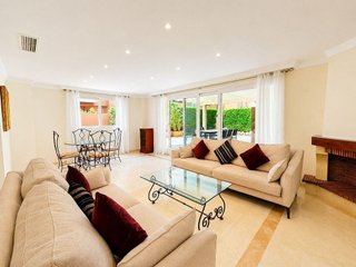 Casa adosada en alquiler en Los Monteros - Bahía de Marbella en Marbella