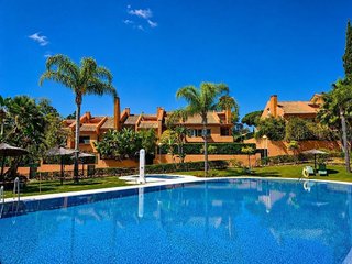 Casa adosada en alquiler en Los Monteros - Bahía de Marbella en Marbella