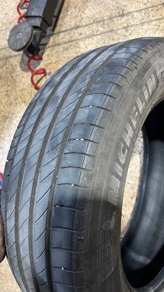 Neumáticos Michelin 215/60 R17