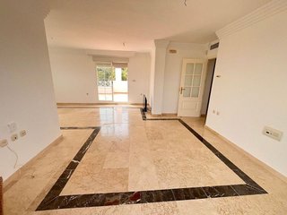 Ático en alquiler en Los Monteros - Bahía de Marbella en Marbella