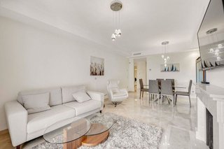 Piso en alquiler en Los Naranjos - Las Brisas en Marbella