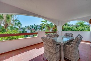 Piso en alquiler en Los Naranjos - Las Brisas en Marbella
