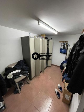 Local comercial en venta en Santa Cruz - Industria - Polígono Campollano en Albacete