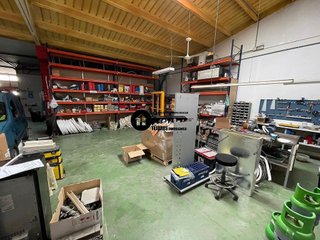 Local comercial en venta en Santa Cruz - Industria - Polígono Campollano en Albacete