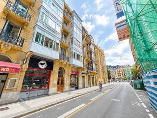 Local comercial en alquiler en Centro en San Sebastián-Donostia