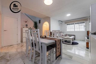 Casa adosada en venta en Gójar