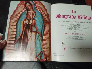 La Sagrada Biblia