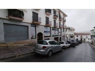 Garaje en venta en Montefrío